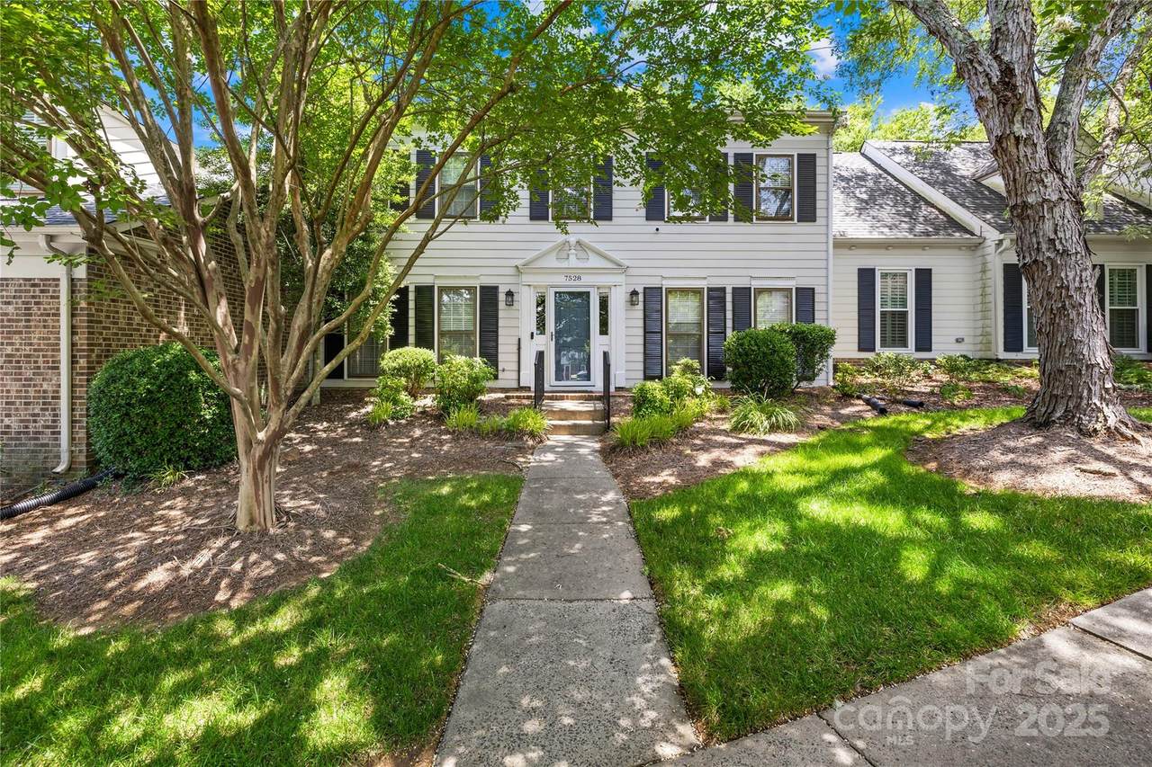 7528 Red Oak Lane - Photo 1