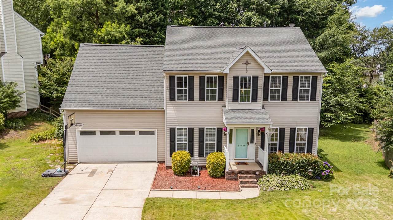 108 Shade Tree Circle - Photo 1