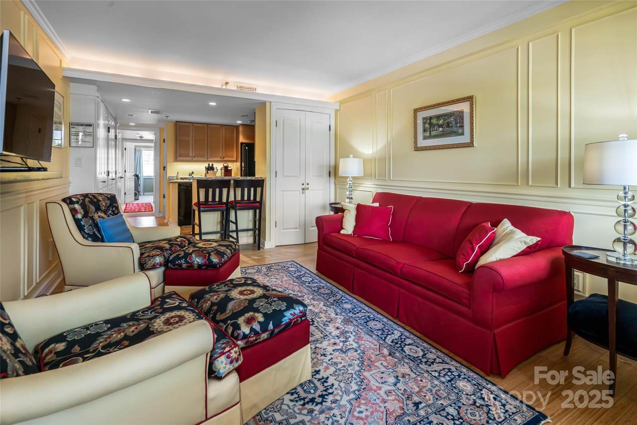 37 Hiawassee Street - Photo 1