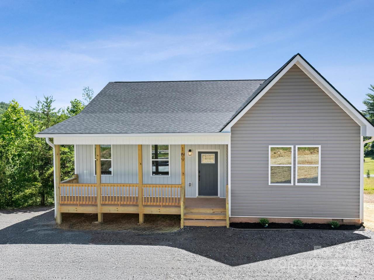 169 Vineyard Village Drive - Photo 1