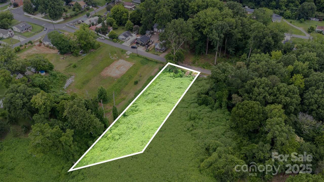 7 Bost Avenue - Photo 1