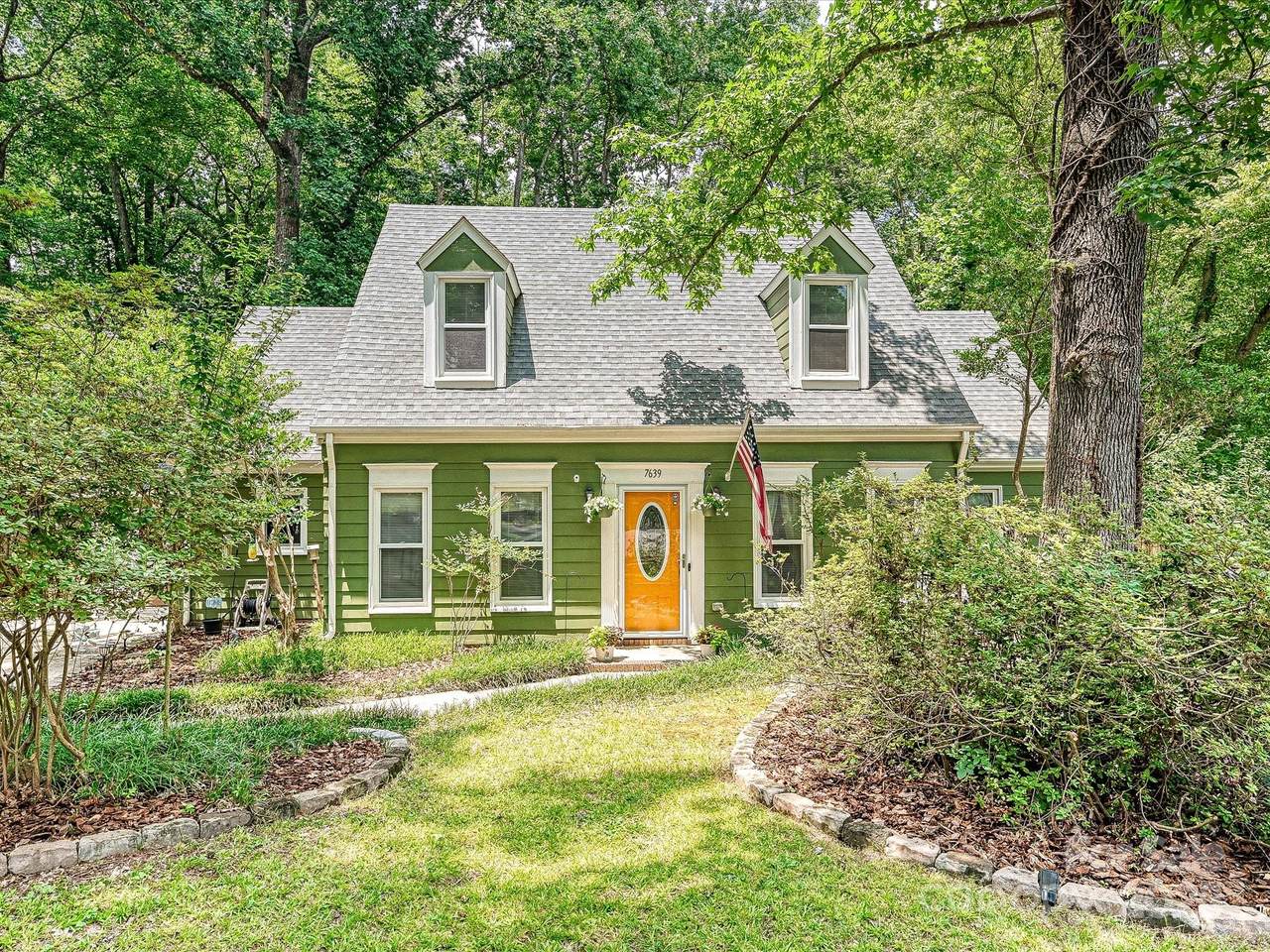 7639 Winterset Drive - Photo 1