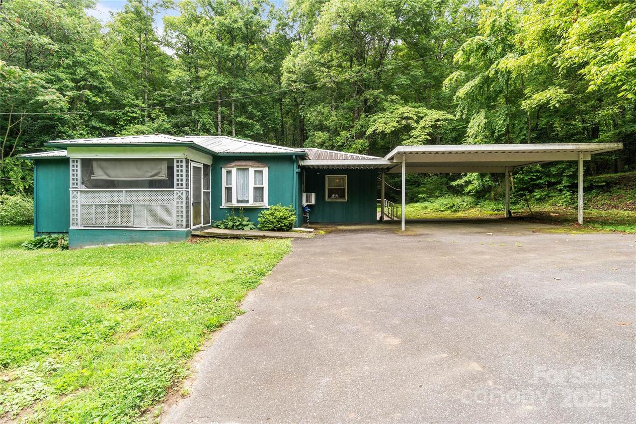 3325 Deerbrook Road - Photo 1