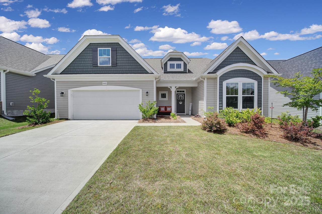 440 Shallowford Drive - Photo 1