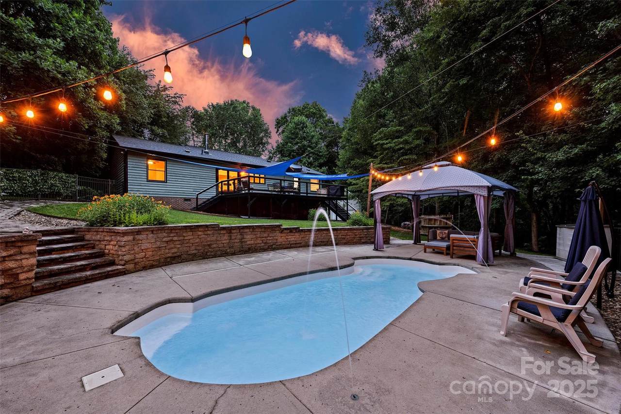 6411 Glenn Teague Road - Photo 1