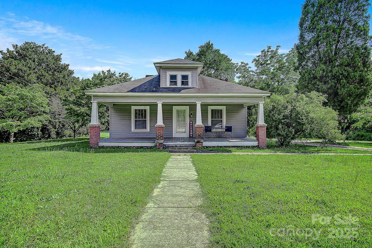 2417 Statesville Boulevard - Photo 1