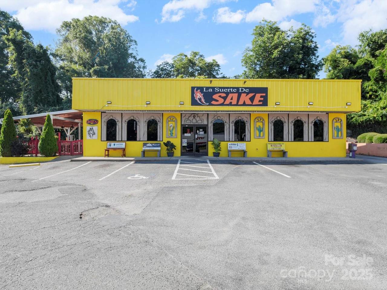 450 Caswell Street - Photo 1