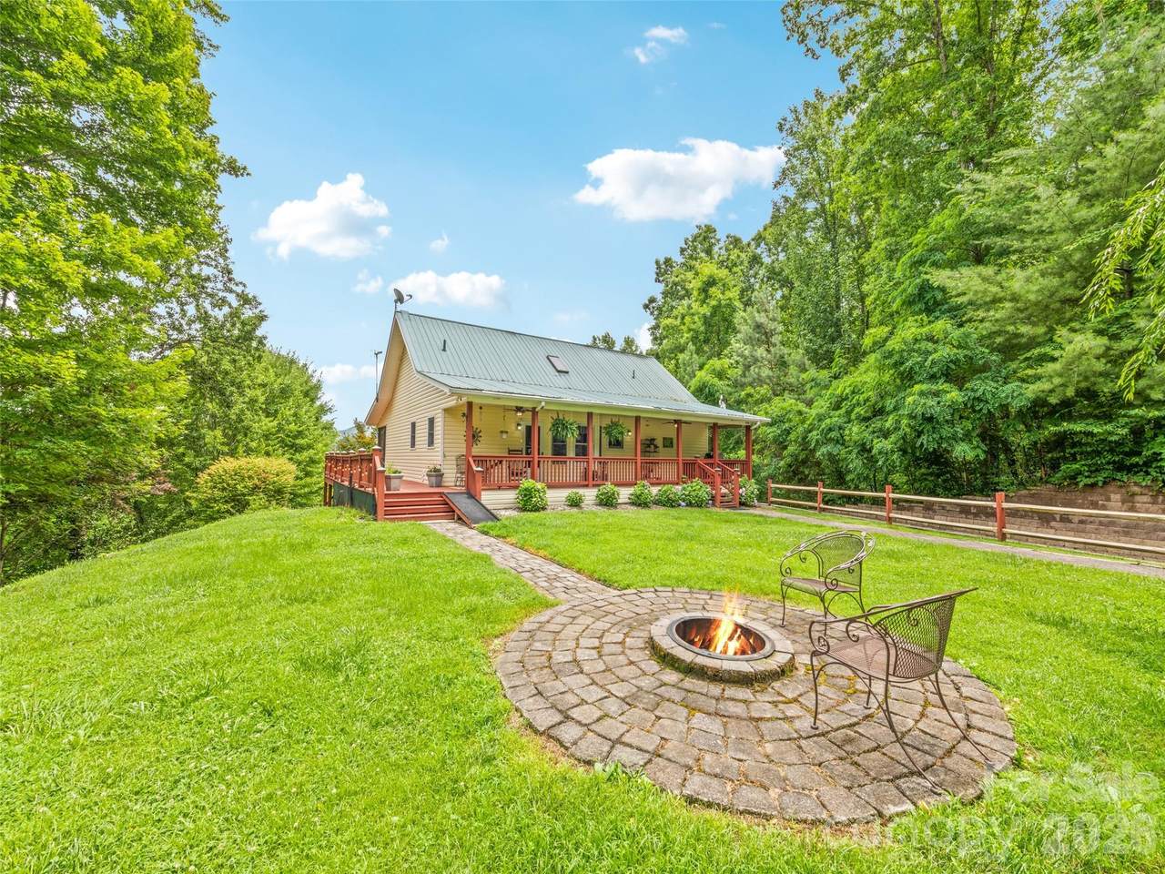 165 Lollis Lane - Photo 1
