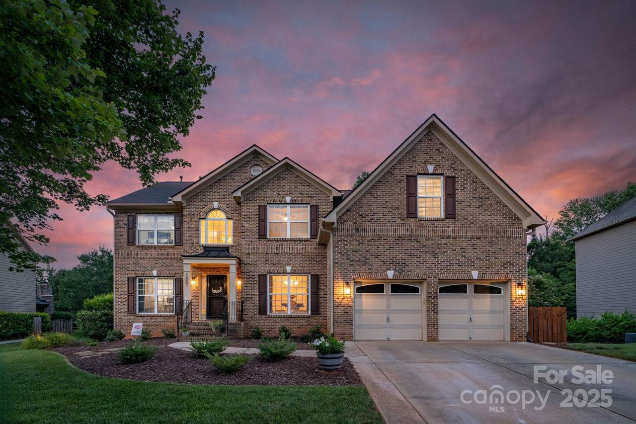 1807 Robbins Meadows Drive - Photo 1