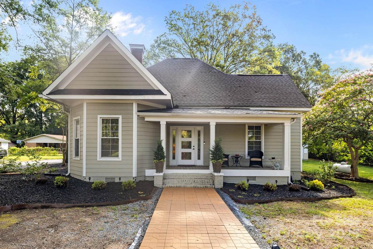 622 Elm Street - Photo 1