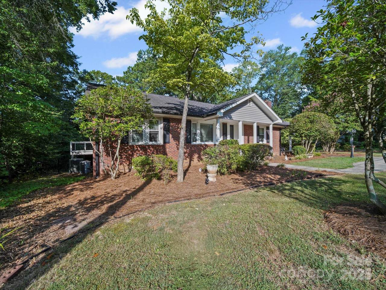 736 Spring Street - Photo 1