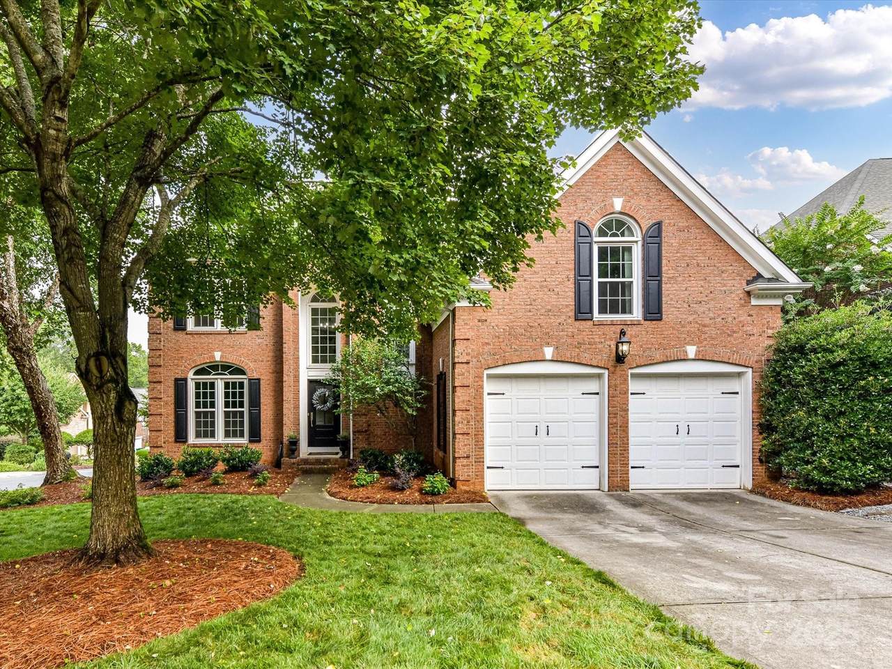 4032 Cambridge Hill Lane - Photo 1