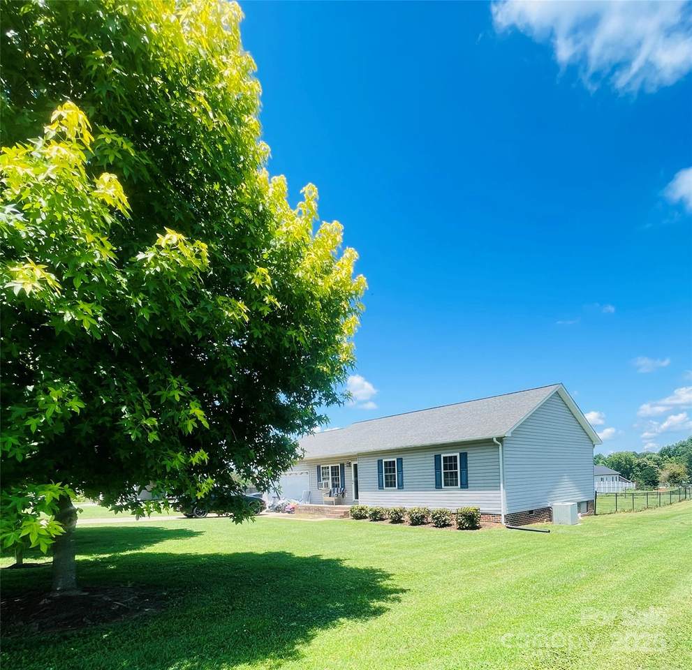 286 Little Wilkesboro Road - Photo 1