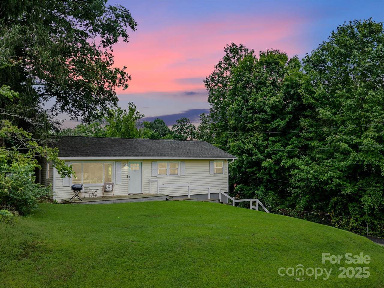11 Oakley Dogwood Drive - Photo 1