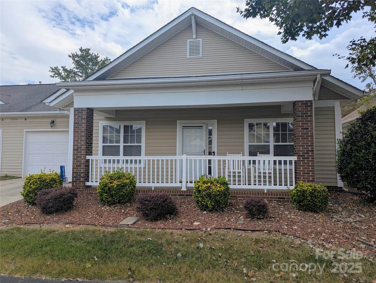 2504 Countryside Lane - Photo 1