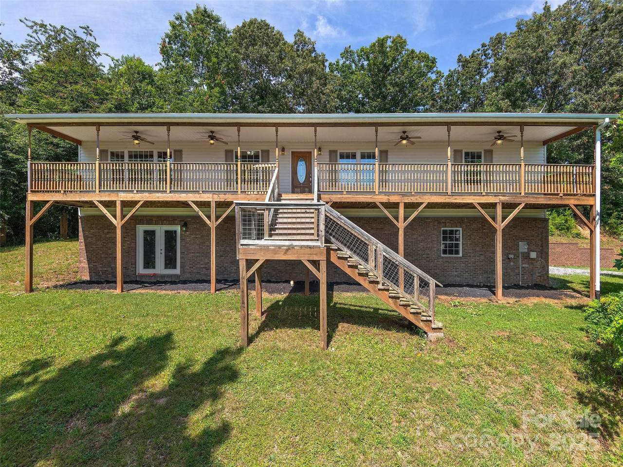 422 Day Lily Drive - Photo 1