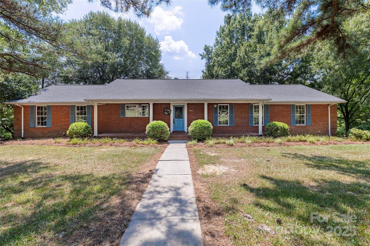 621 Big Lick Road - Photo 1