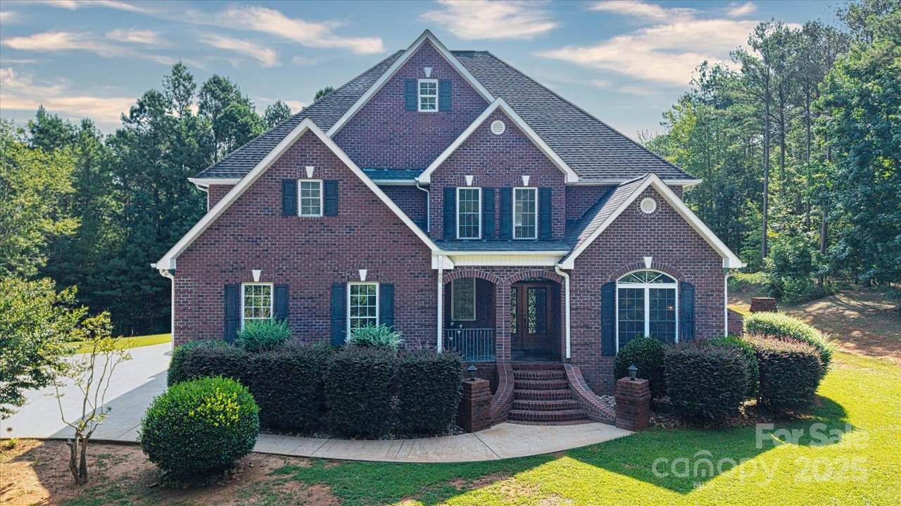 1421 Ashford Road - Photo 1