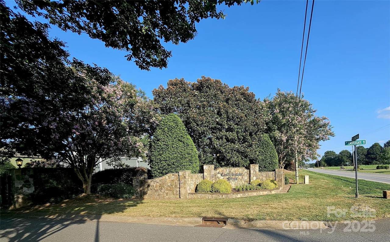 1204 Dublin Court - Photo 1