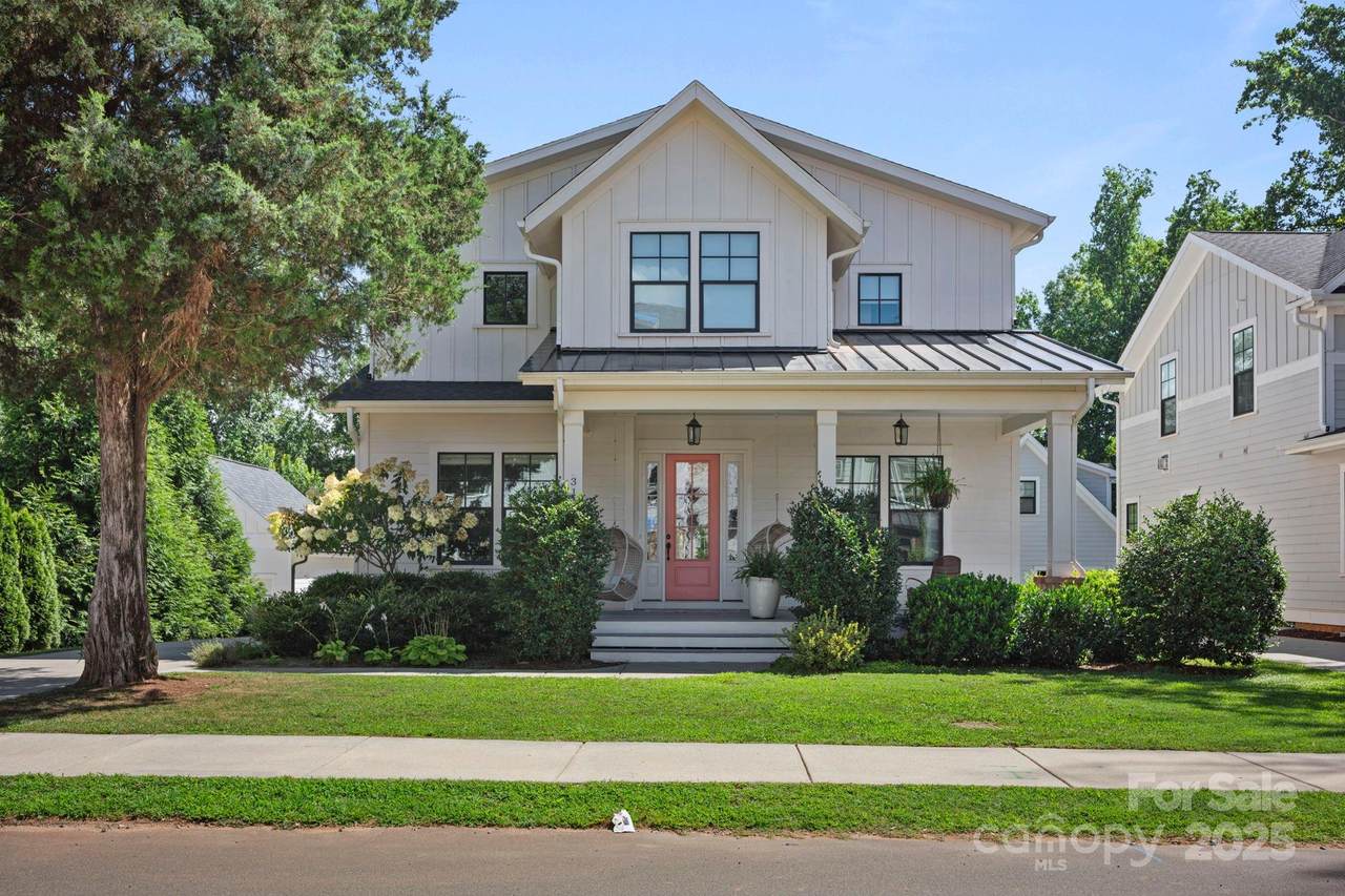 317 Catawba Avenue - Photo 1
