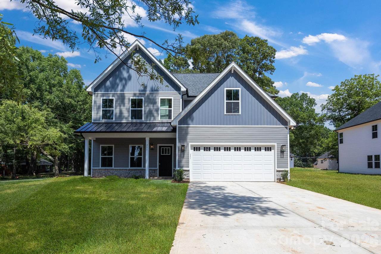 201 Henderson Circle - Photo 1