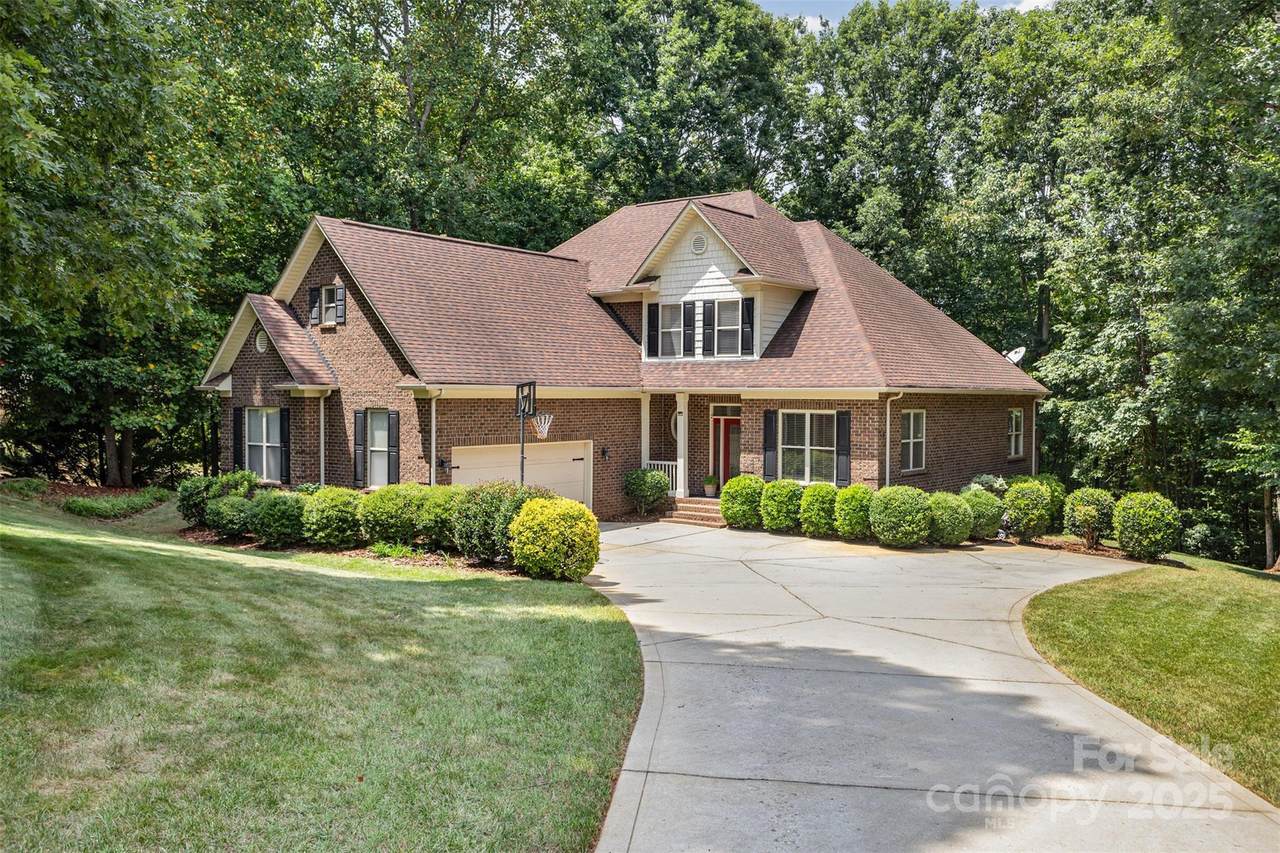 689 Presbyterian Road - Photo 1