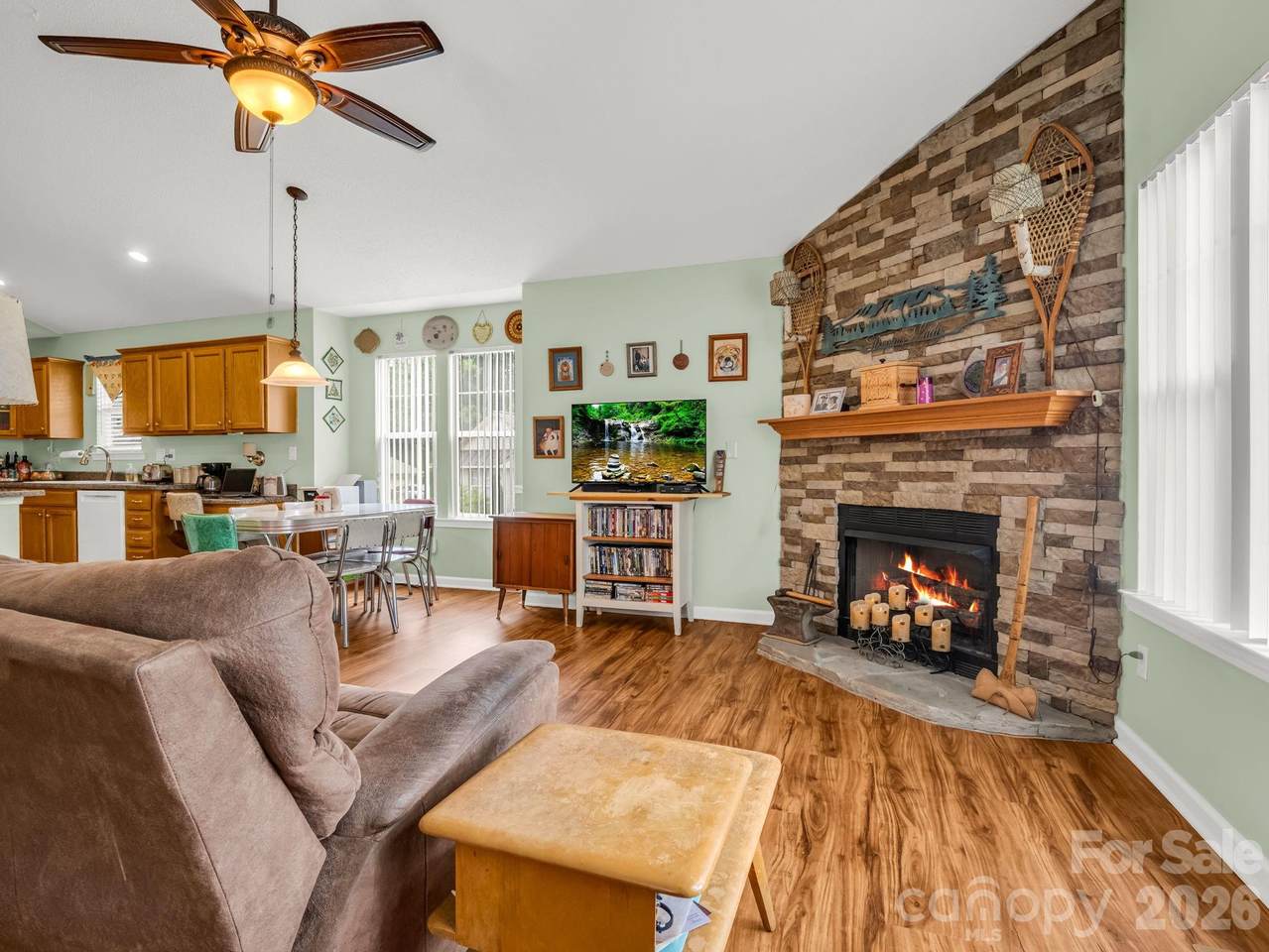 27 Gray Wolf Lane - Photo 1