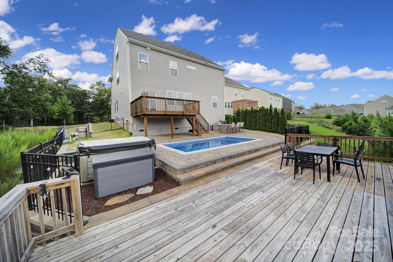 17237 Rider Wood Lane - Photo 1