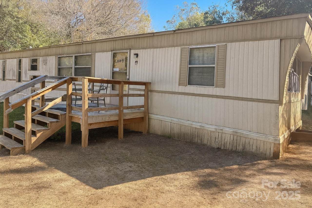 5909 Crawford Road - Photo 1