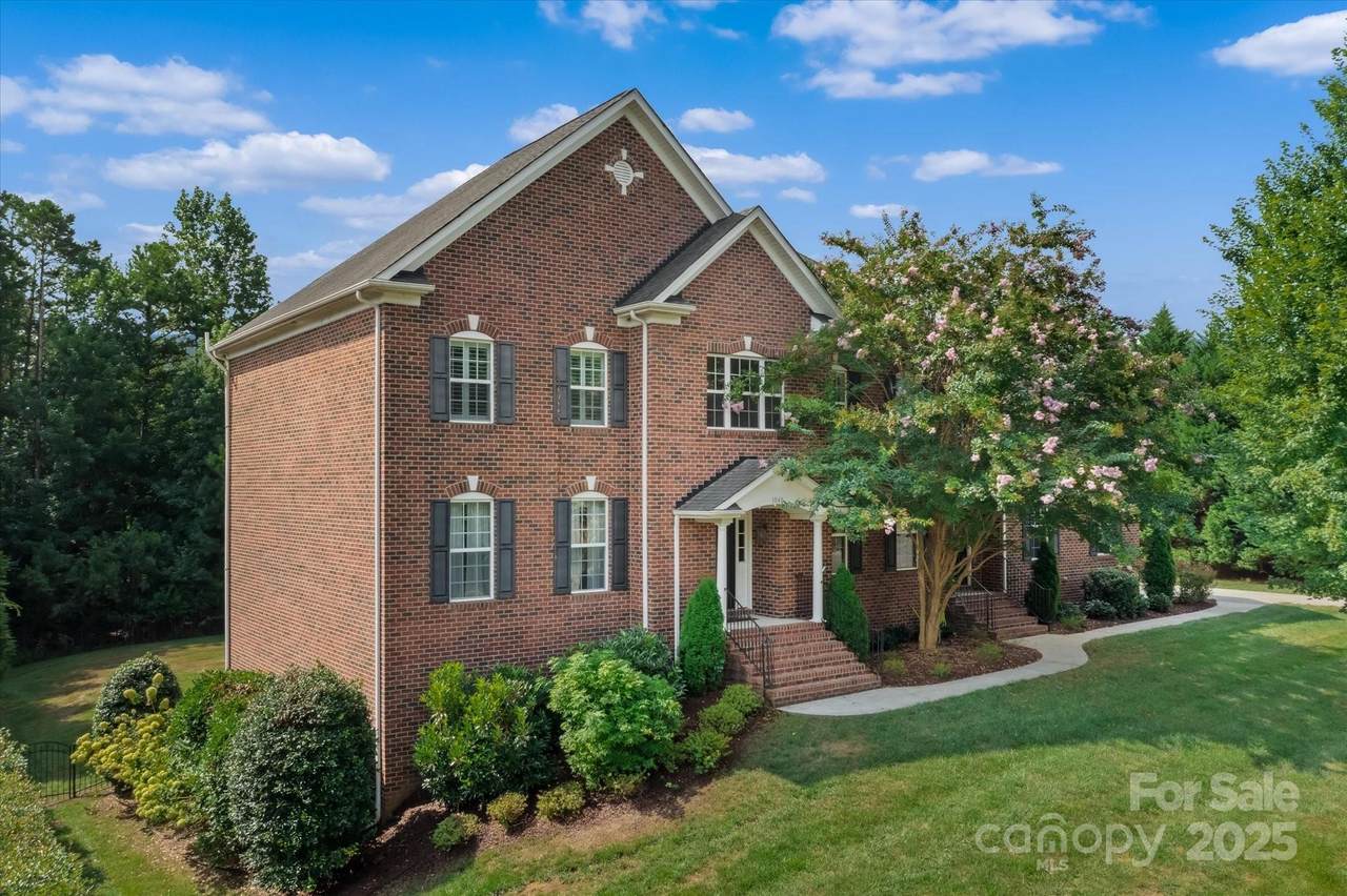 1040 Lake Forest Drive - Photo 1