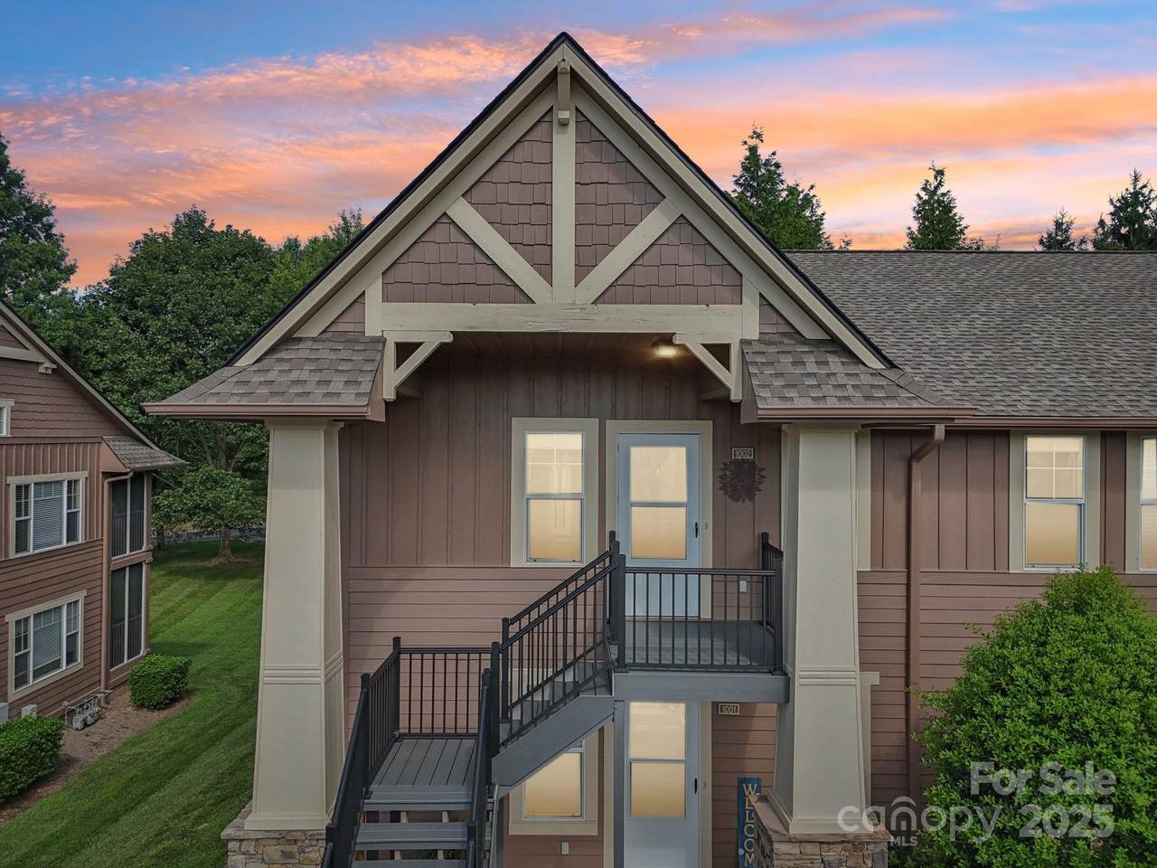 1002 Deermouse Way - Photo 1