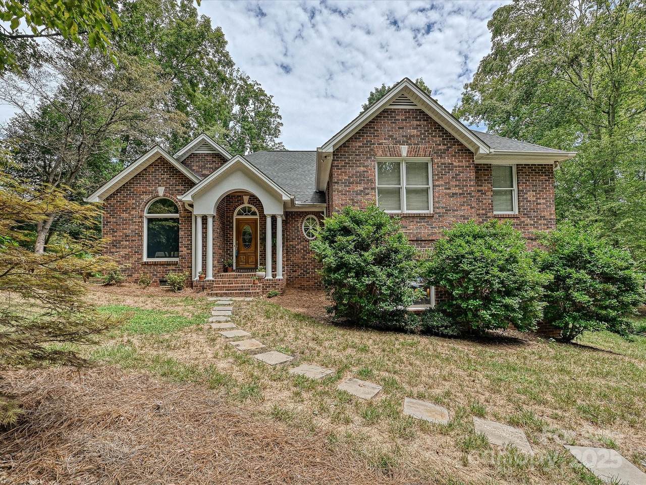 11902 Mountain Crest Circle - Photo 1
