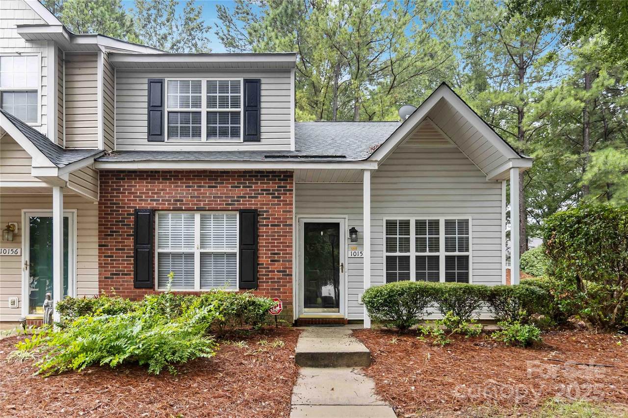 10154 Forest Landing Drive - Photo 1