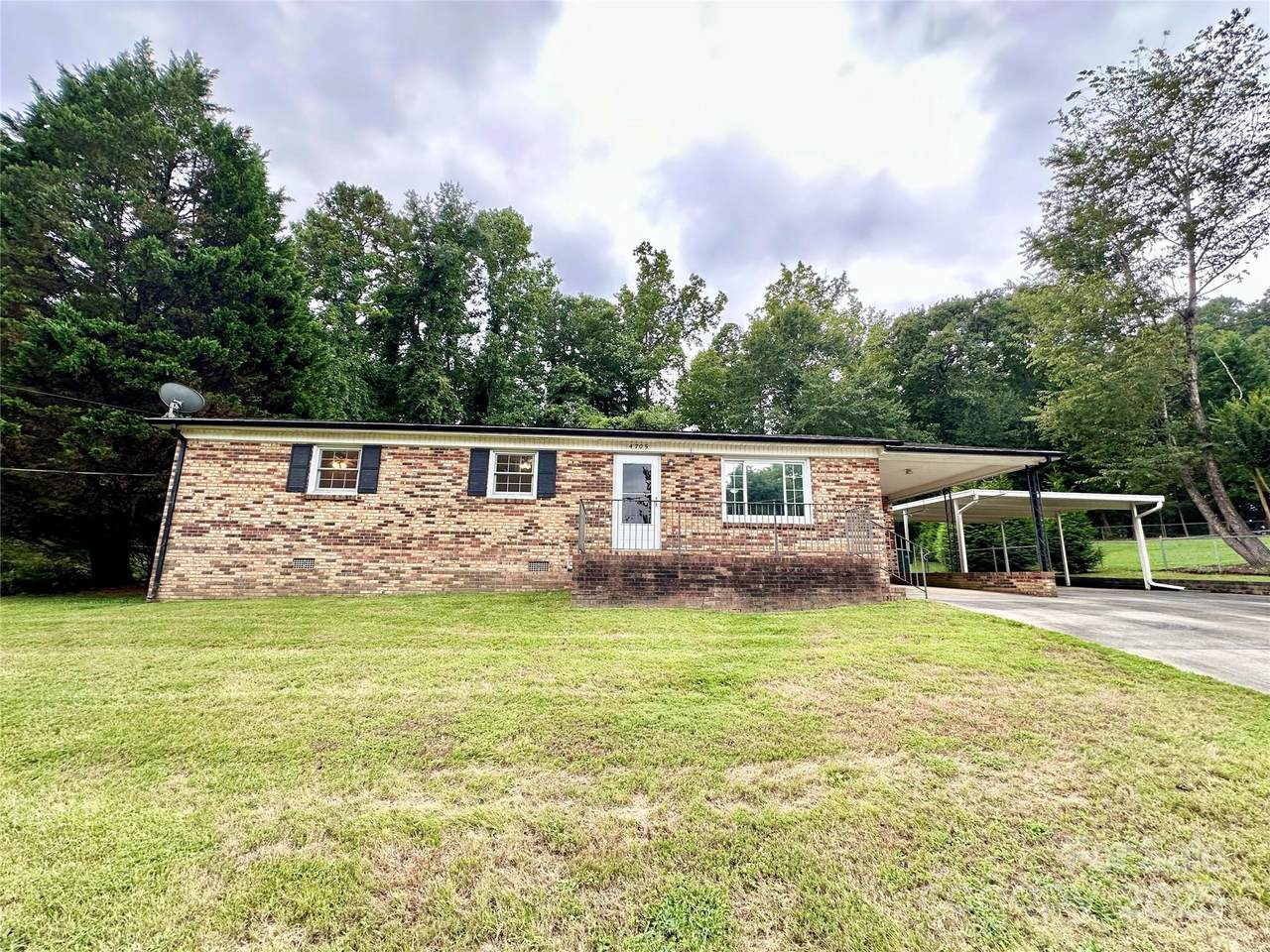 4705 Can Do Court - Photo 1