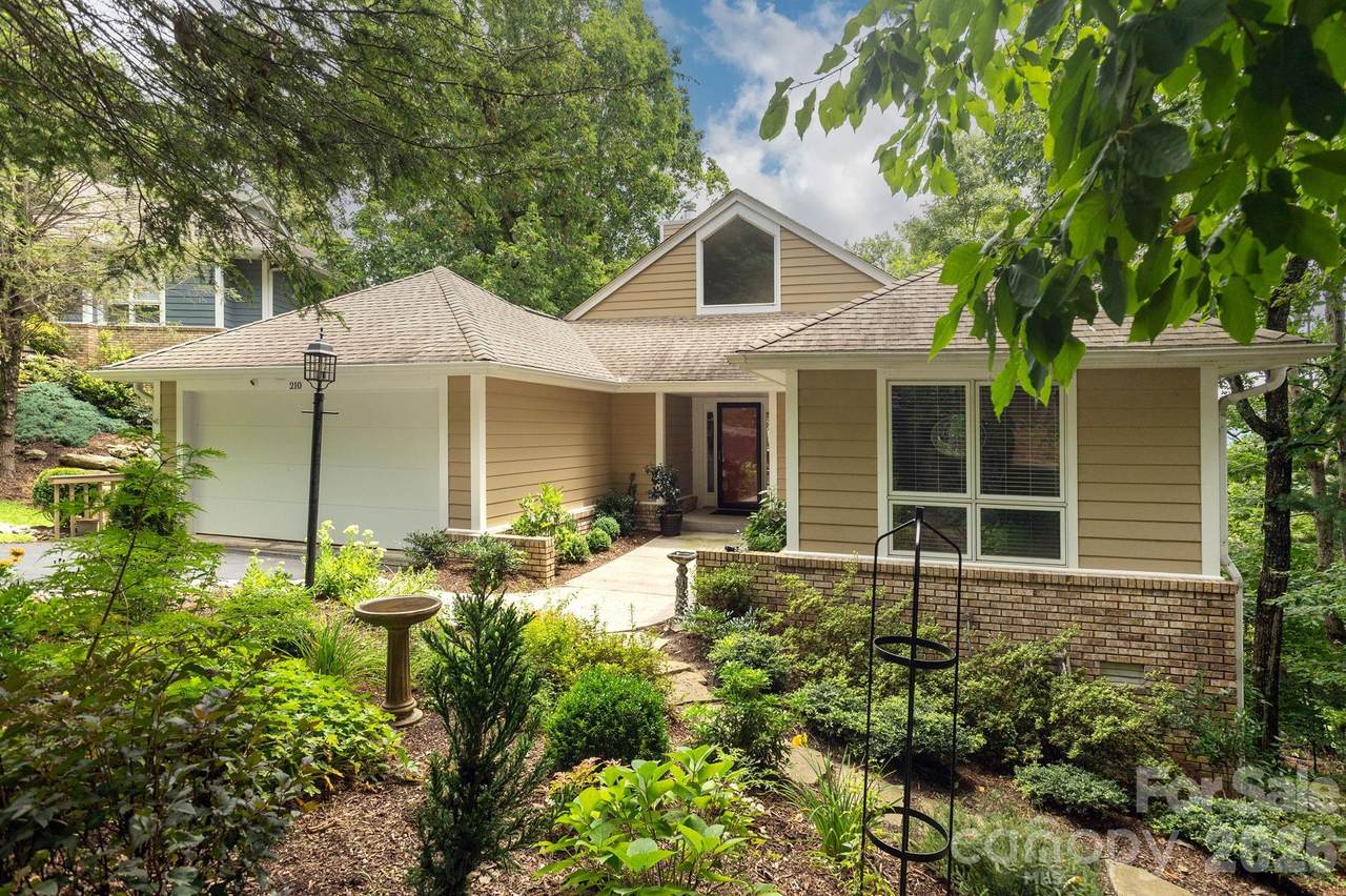 210 Claymoor Court - Photo 1