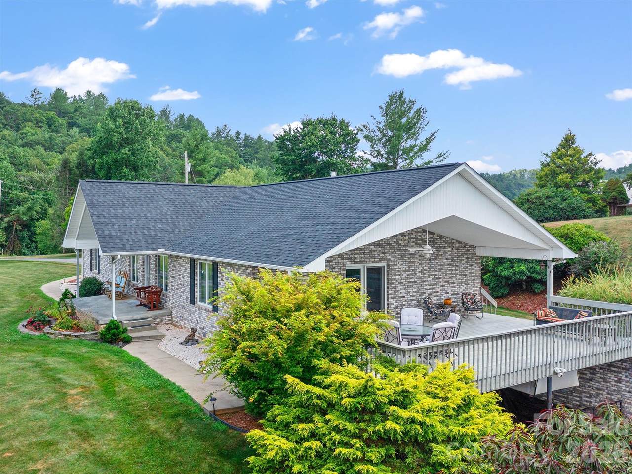 124 Dogwood Circle - Photo 1