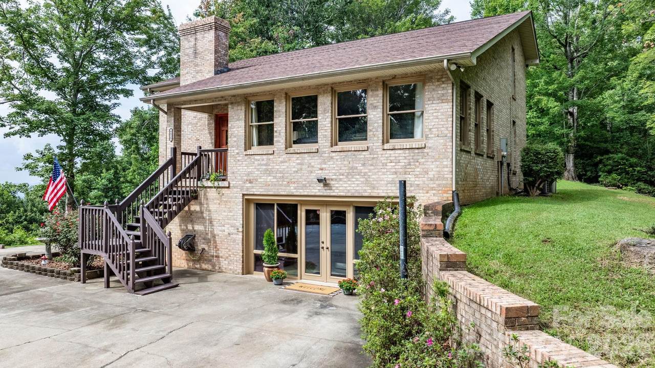 4415 Laurel Ridge Drive - Photo 1