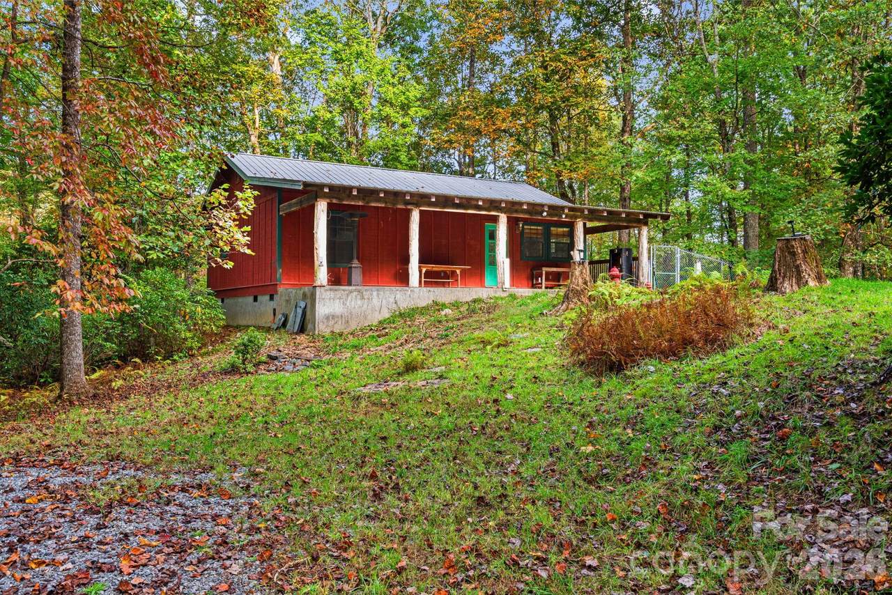 206 Willow Lane - Photo 1