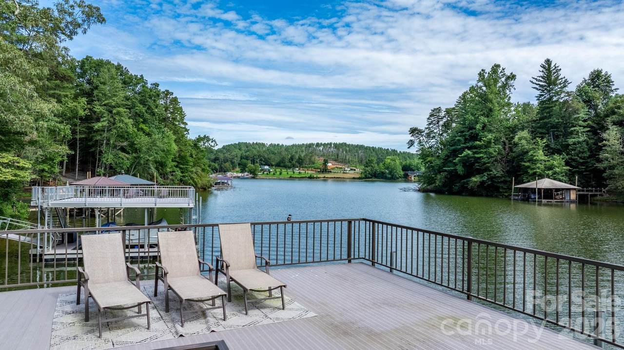 1408 Lake Vista Drive - Photo 1