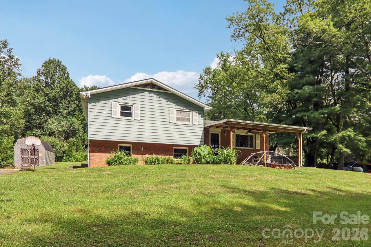 264 Cashdon Drive - Photo 1