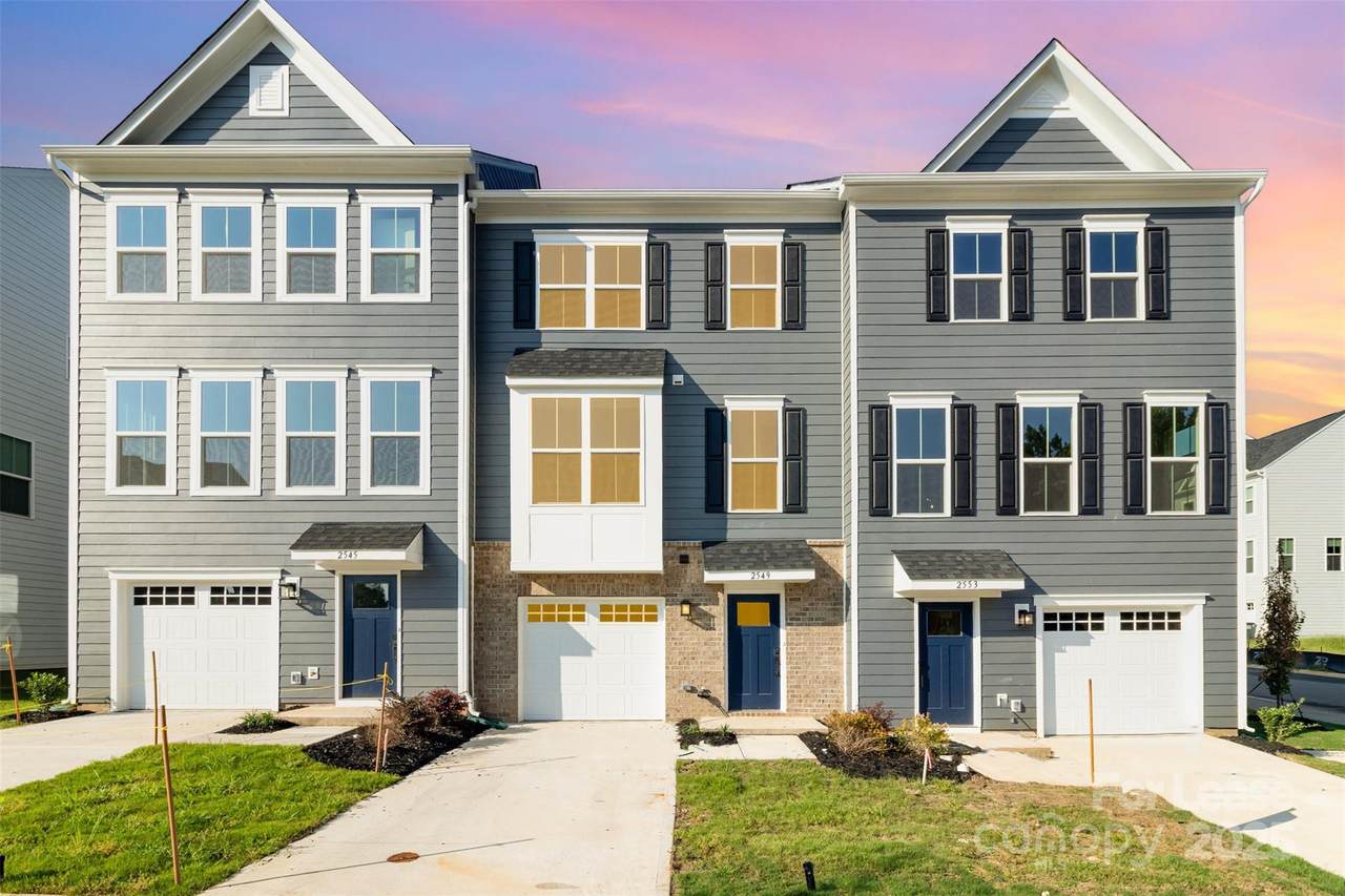 2549 Ellen Avenue - Photo 1