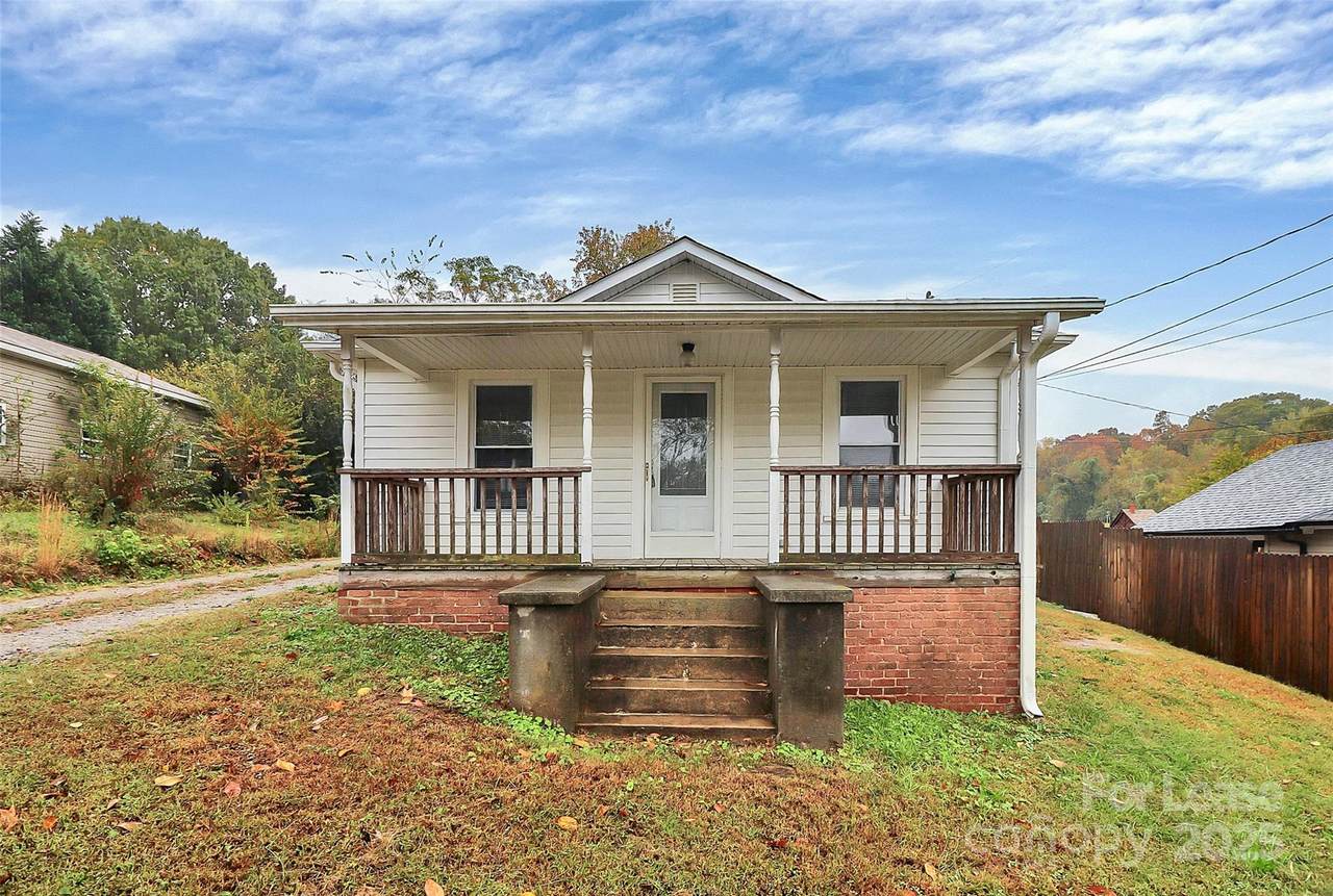 617 Miller Street - Photo 1