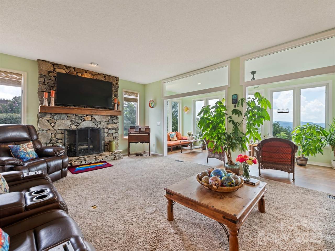 1401 Fleetwood Plaza - Photo 1