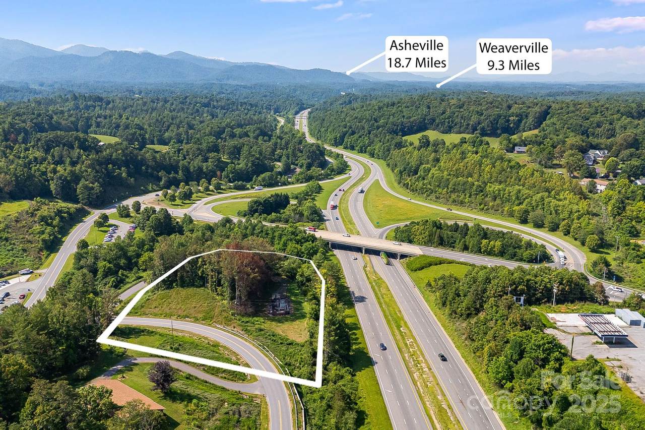 1672 Crossroads Parkway - Photo 1