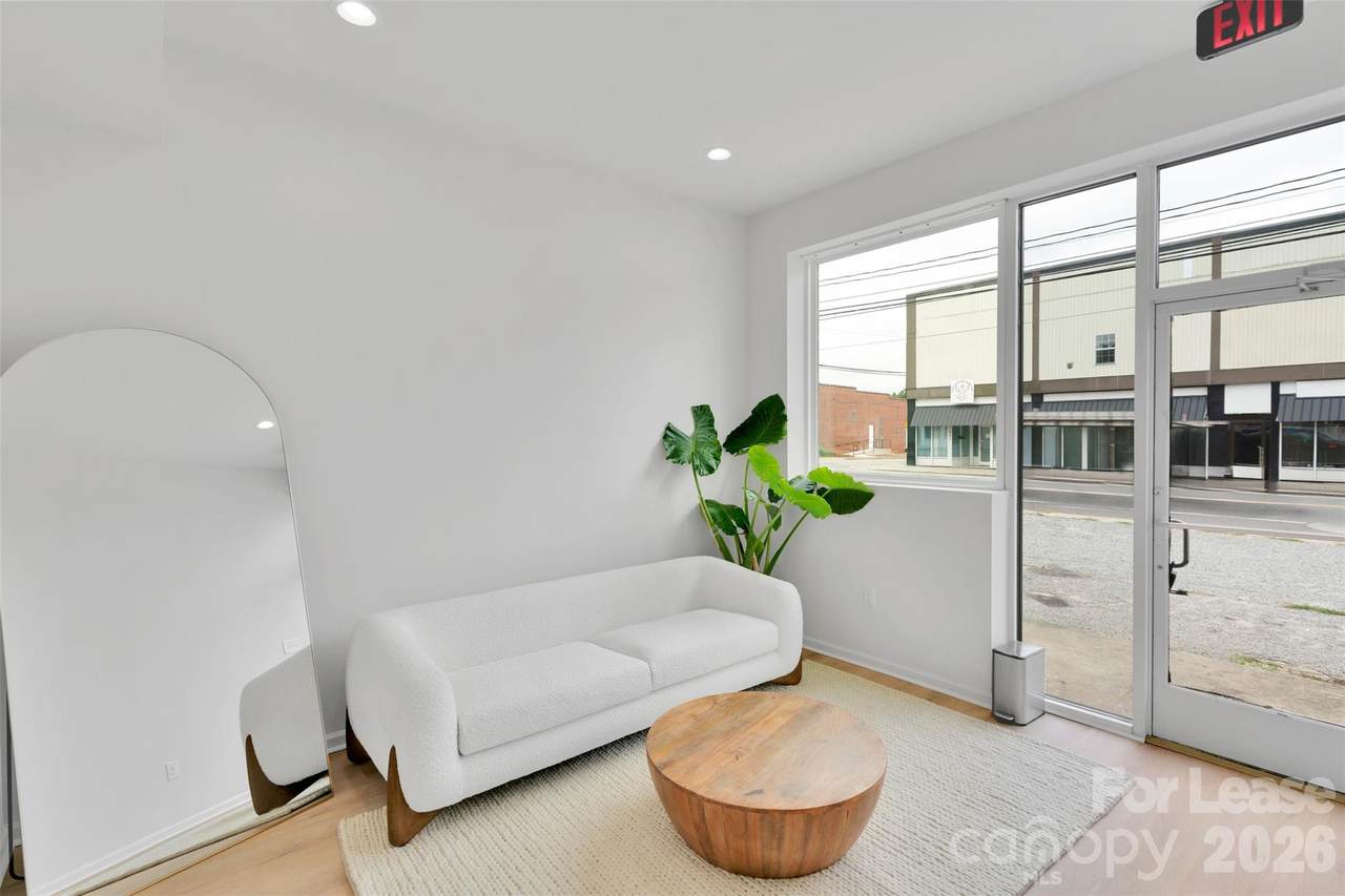 902 Main Street - Photo 1