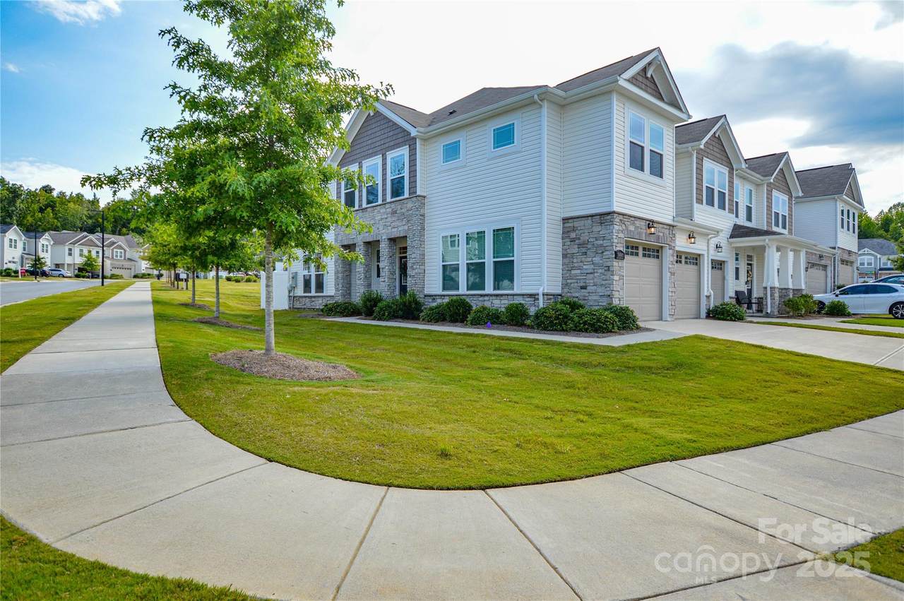 15609 Little Bluestem Street - Photo 1