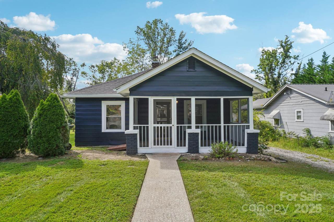 616 Ray Avenue - Photo 1