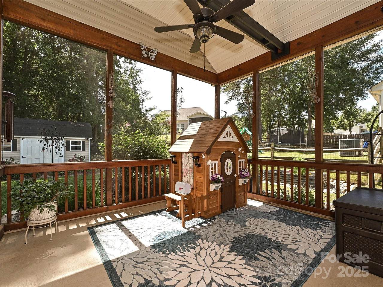 8216 Chatsworth Drive - Photo 1