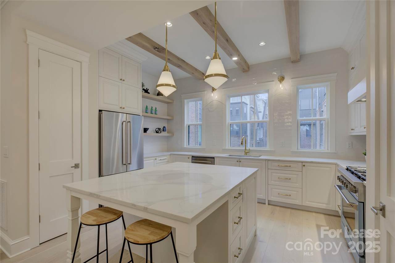 3015 Pinehurst Place - Photo 1