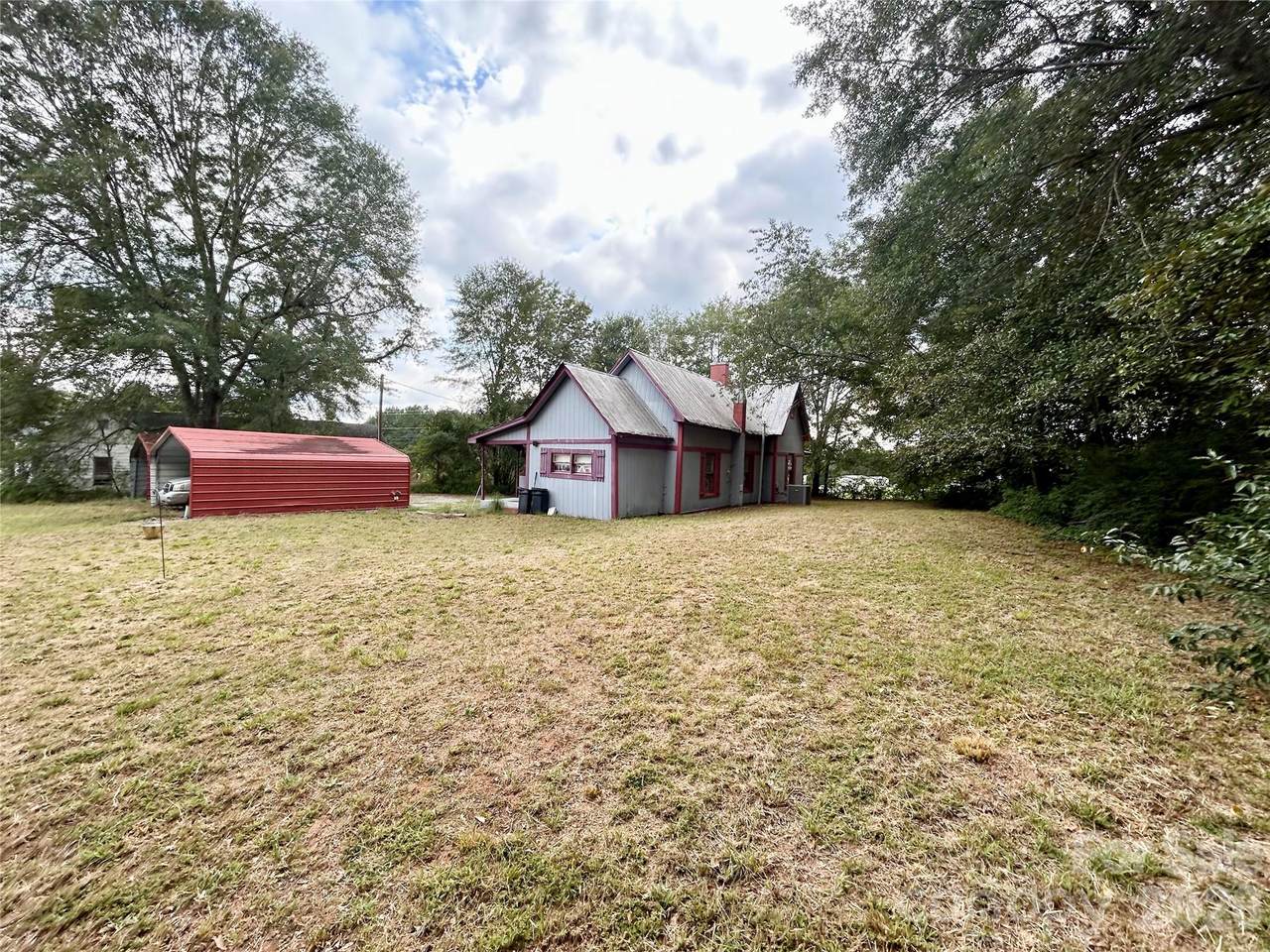 345 Pea Ridge Road - Photo 1